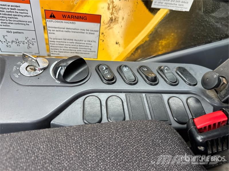 Komatsu PC650LC-11 VG Tracked Excavator Crawler excavators