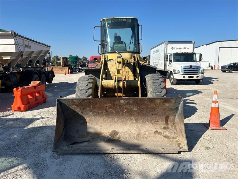 Komatsu WA120-3 휠로우더
