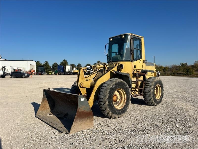 Komatsu WA120-3 휠로우더