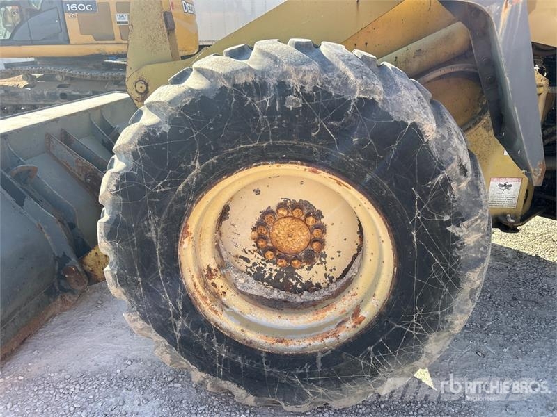 Komatsu WA120-3 휠로우더