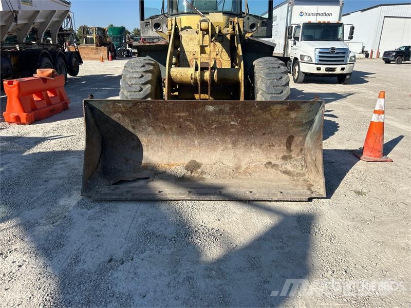 Komatsu WA120-3 휠로우더