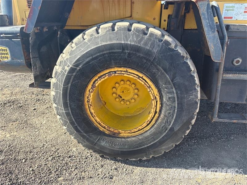Komatsu WA200PT-5 Iekrāvēji uz riteņiem