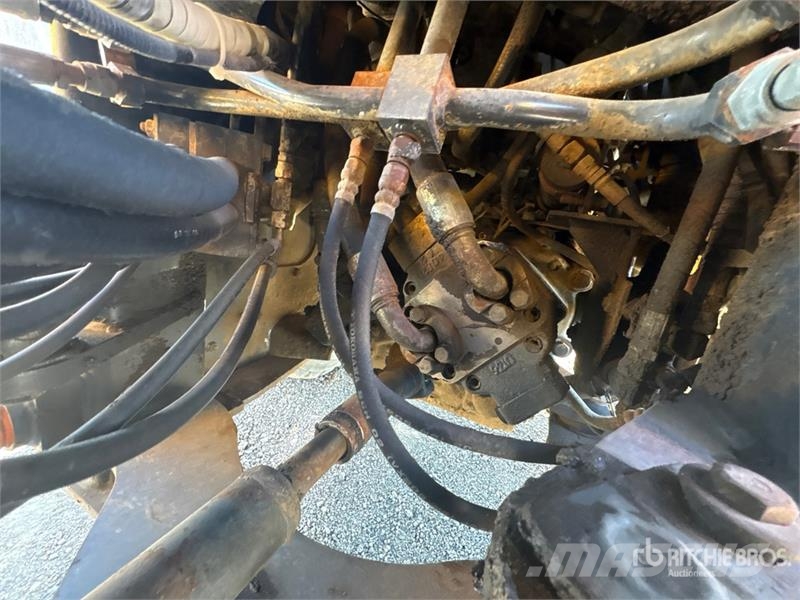 Komatsu WA200PT-5 Iekrāvēji uz riteņiem