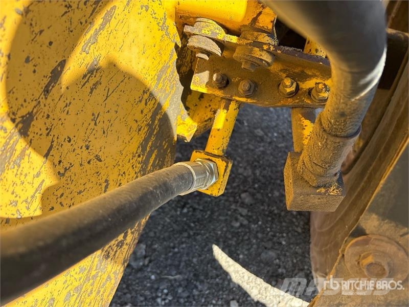 Komatsu WA320-3MC Wheel Loader Wielladers