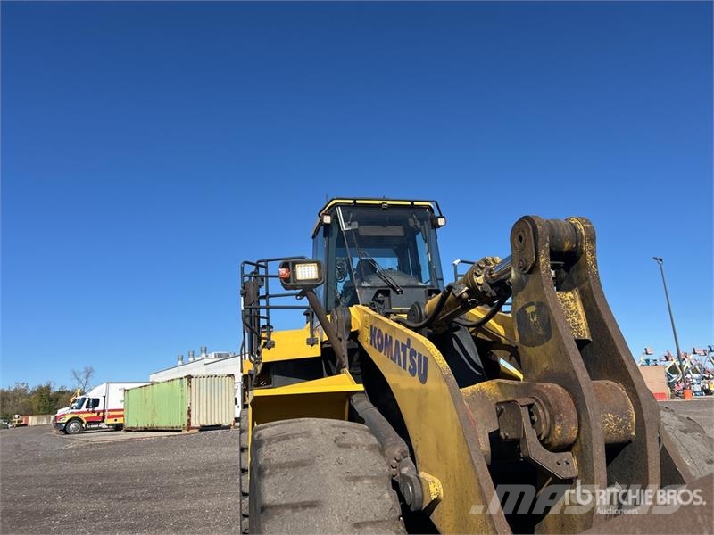 Komatsu WA600-8 Wheel Loader لوادر بعجل