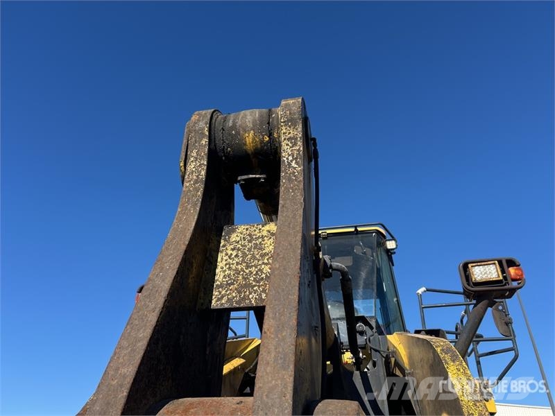 Komatsu WA600-8 Wheel Loader لوادر بعجل