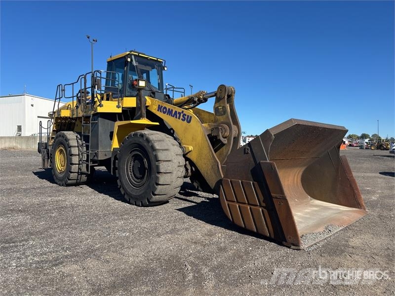 Komatsu WA600-8 Wheel Loader لوادر بعجل