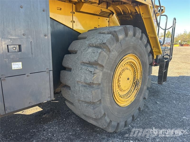 Komatsu WA600-8 Wheel Loader لوادر بعجل