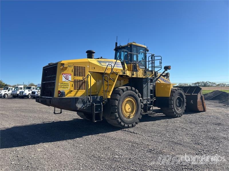 Komatsu WA600-8 Wheel Loader لوادر بعجل