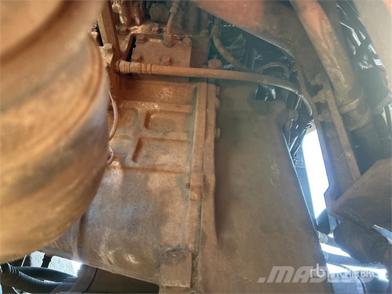 Komatsu WA600-8 Wheel Loader لوادر بعجل