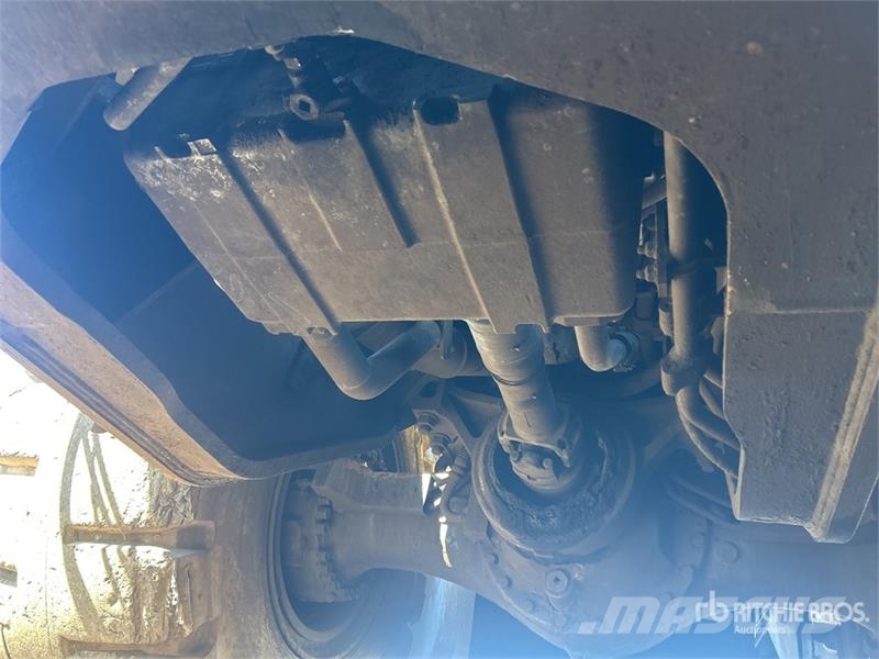 Komatsu WA600-8 Wheel Loader لوادر بعجل