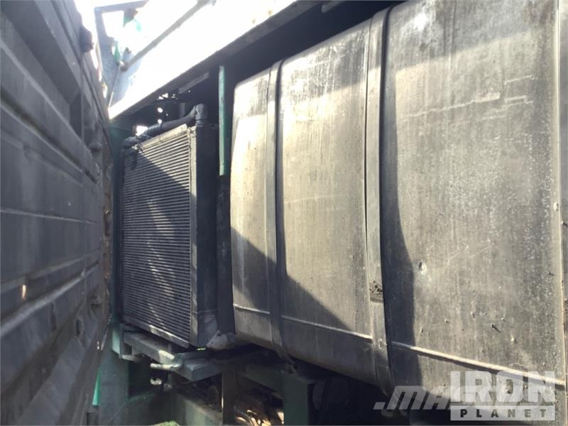 Komptech Terminator 6000S 100 ton/hr Tracked Shredder آلات تمزيق المخلفات