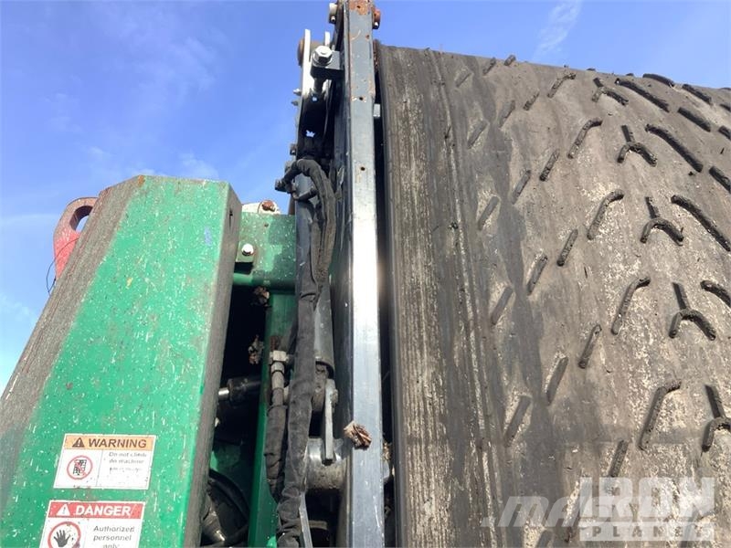 Komptech Terminator 6000S 100 ton/hr Tracked Shredder آلات تمزيق المخلفات