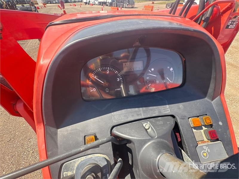 Kubota M5660SUD 4WD Utility Tractor Taajamatraktorit