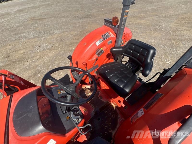 Kubota M5660SUD 4WD Utility Tractor Taajamatraktorit