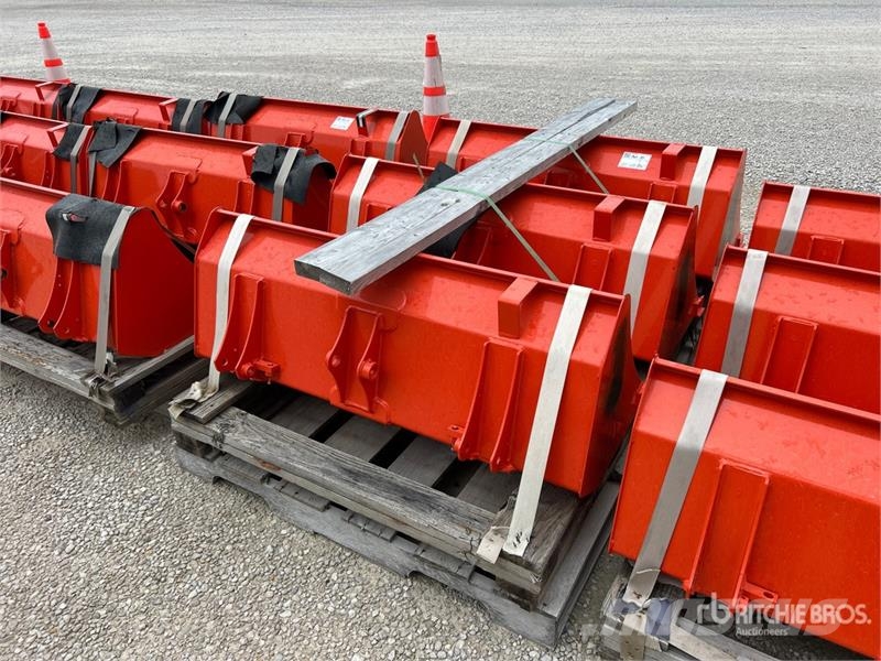 Kubota of (3) Kubota 47 in General Purpose Pin-On Ag Trac ملحقات أخرى للجرارات