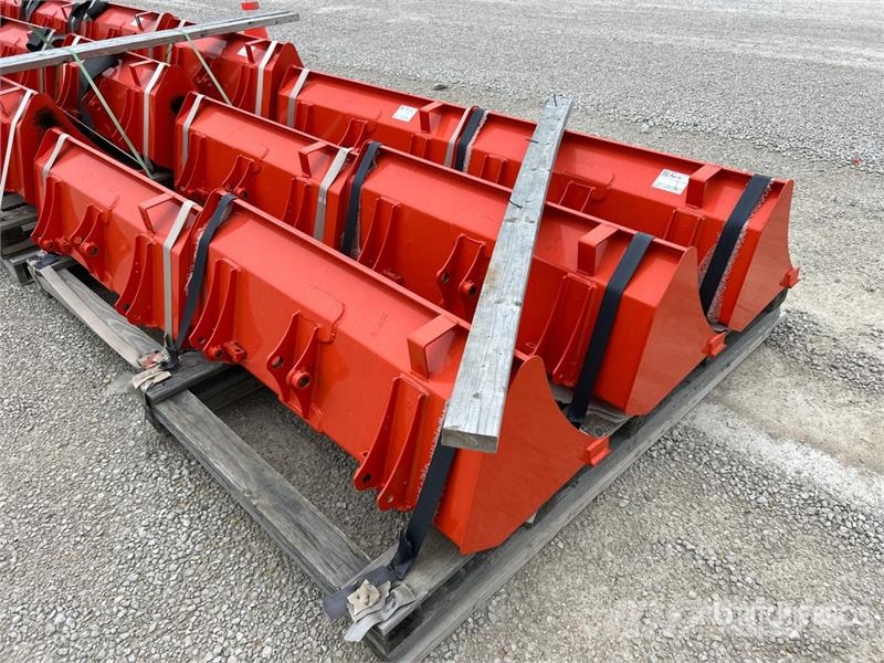 Kubota of (3) Kubota 48 in General Purpose Pin-On Ag Trac ملحقات أخرى للجرارات