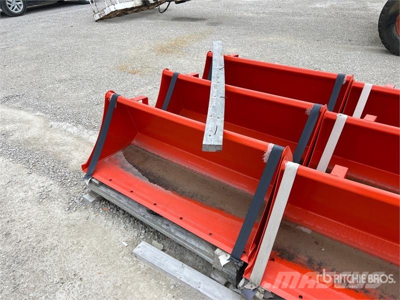 Kubota of (3) Kubota 48 in General Purpose Pin-On Ag Trac ملحقات أخرى للجرارات