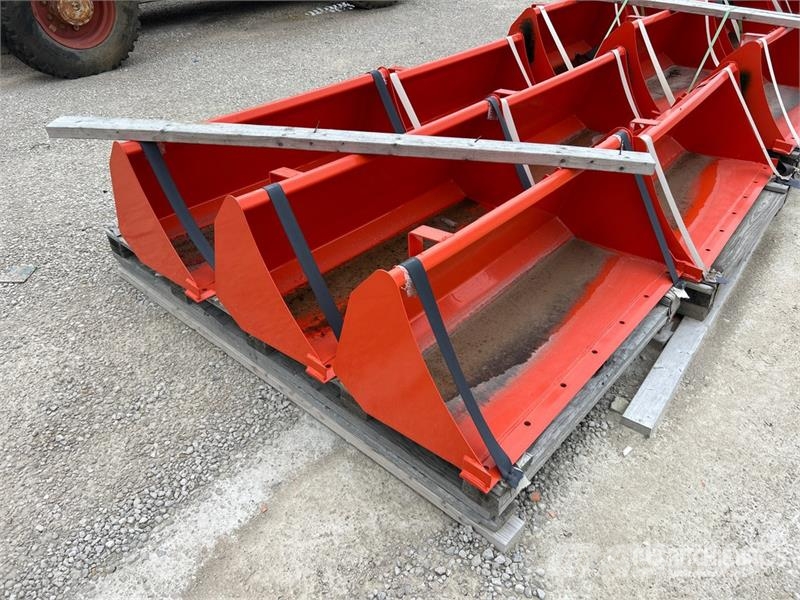 Kubota of (3) Kubota 48 in General Purpose Pin-On Ag Trac ملحقات أخرى للجرارات