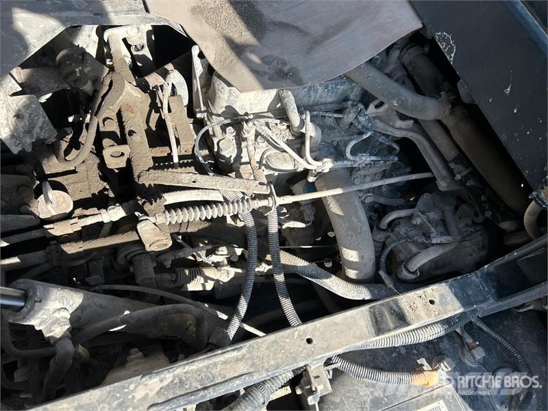 Kubota RTV-X1100CW-H 4x4 Utility Vehicle ماكينات منفعة عامة