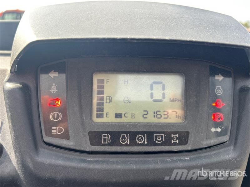 Kubota RTV-X1140 다목적 장비