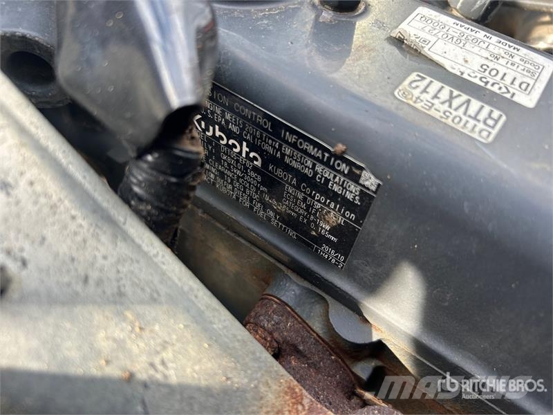Kubota RTV-X1140 다목적 장비