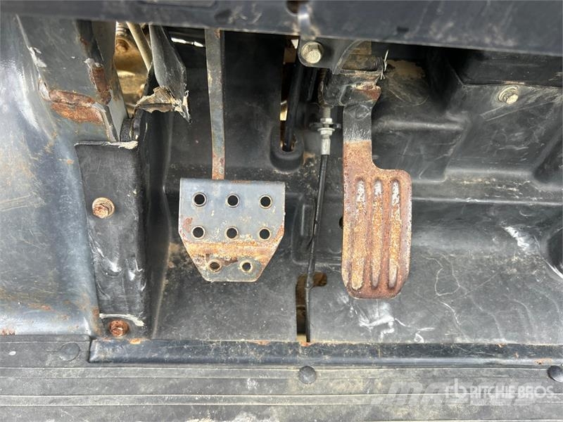 Kubota RTV-X1140 다목적 장비