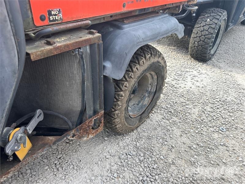 Kubota RTV1100 ماكينات منفعة عامة