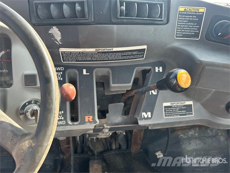 Kubota RTV1100 ماكينات منفعة عامة