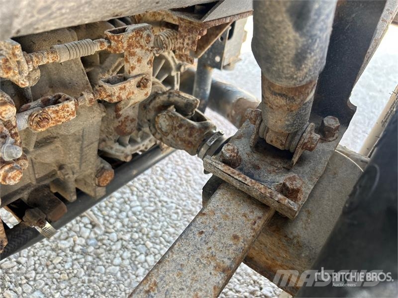Kubota RTV900 Komunālās mašīnas