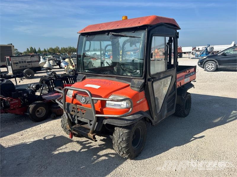Kubota RTV900 Komunālās mašīnas