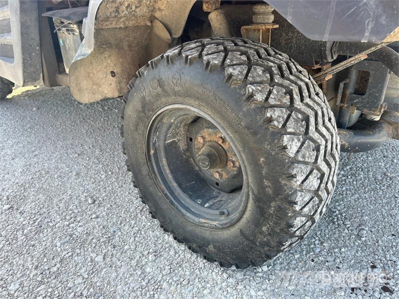 Kubota RTV900 Komunālās mašīnas
