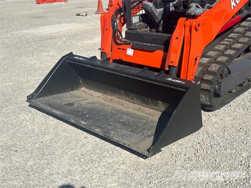 Kubota SVL65-2 Two-Speed Compact Track Loader لوادر انزلاقية التوجيه