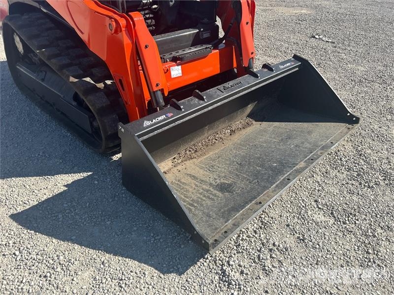 Kubota SVL65-2 Two-Speed Compact Track Loader لوادر انزلاقية التوجيه