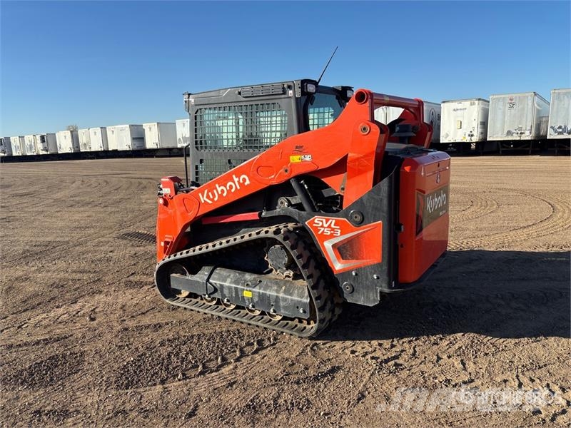 Kubota SVL72-3 Two-Speed Compact Track Loader Kompaktrakodók
