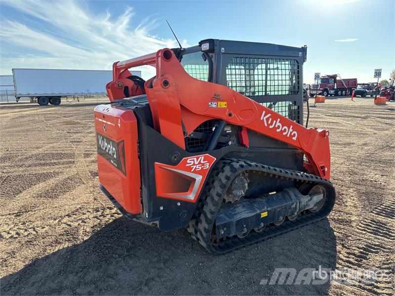 Kubota SVL72-3 Two-Speed Compact Track Loader Kompaktrakodók