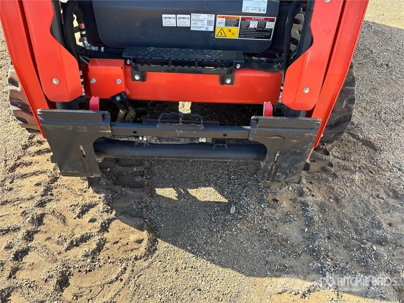 Kubota SVL75-3 Two-Speed High Flow Compact Track Loader Minicargadoras
