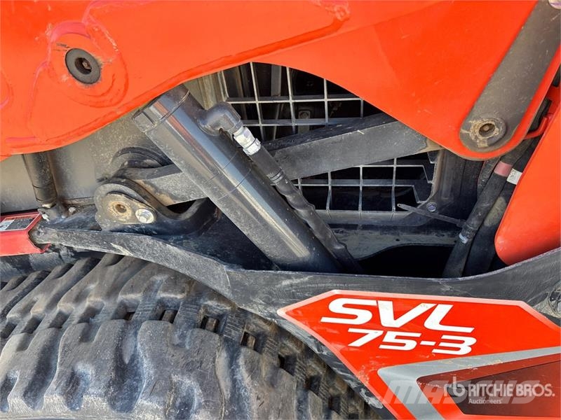 Kubota SVL75-3 Two-Speed High Flow Compact Track Loader Minicargadoras