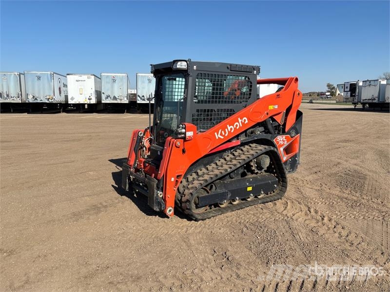 Kubota SVL75-3 Two-Speed High Flow Compact Track Loader Minicargadoras