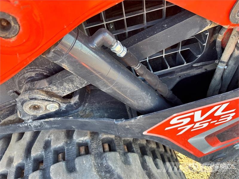 Kubota SVL75-3 Two-Speed Compact Track Loader Minicargadoras