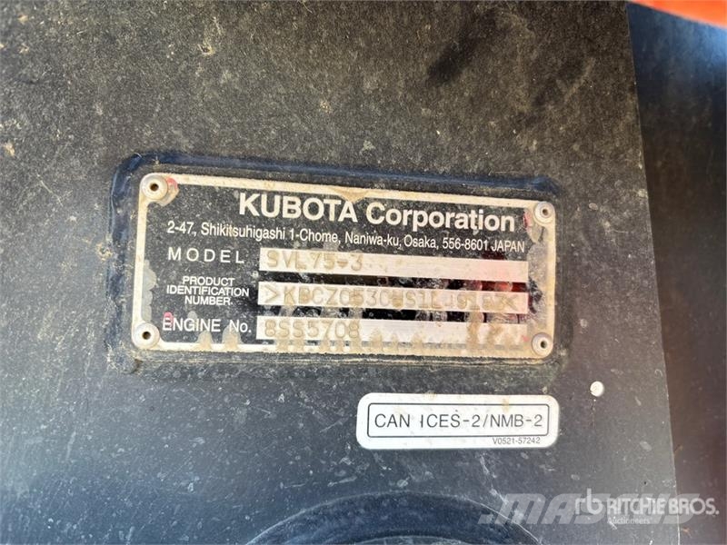 Kubota SVL75-3 Two-Speed High Flow Compact Track Loader Minicargadoras