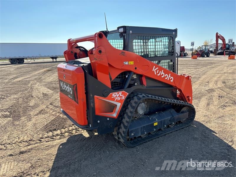 Kubota SVL75-3 Two-Speed High Flow Compact Track Loader لوادر انزلاقية التوجيه