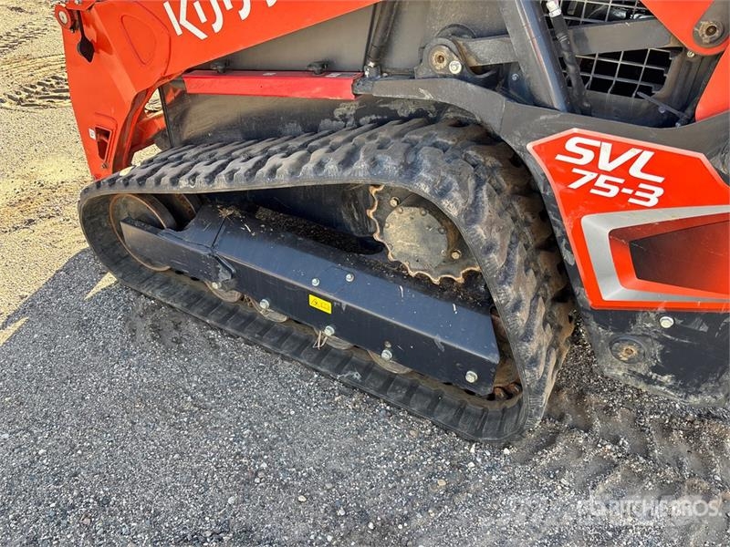 Kubota SVL75-3 Two-Speed High Flow Compact Track Loader Minicargadoras