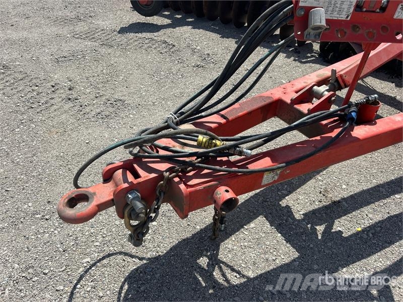 Kuhn Krause 8300 34 ft Offset Vertical Disc Gradas de discos