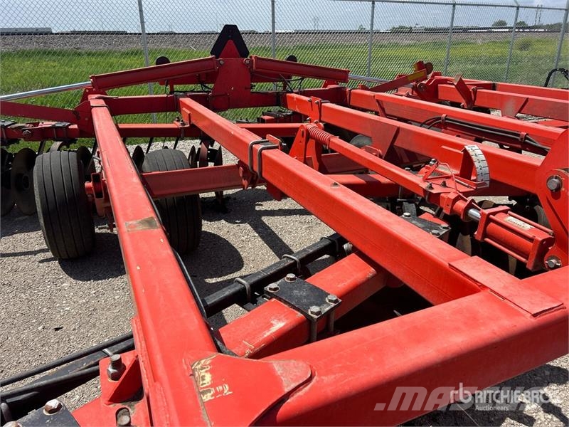 Kuhn Krause 8300 34 ft Offset Vertical Disc Gradas de discos