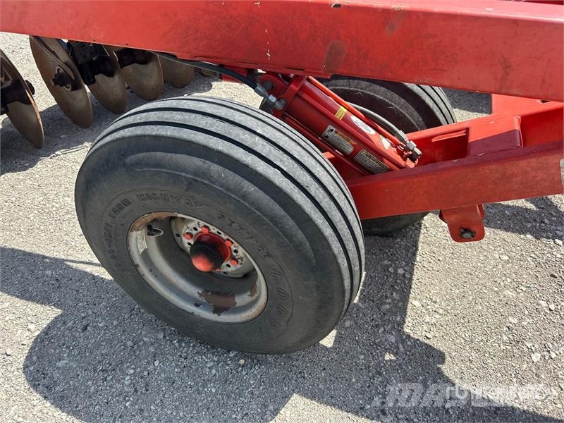 Kuhn Krause 8300 34 ft Offset Vertical Disc Gradas de discos