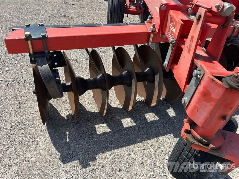 Kuhn Krause 8300 34 ft Offset Vertical Disc Gradas de discos