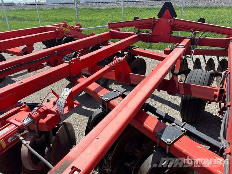 Kuhn Krause 8300 34 ft Offset Vertical Disc Gradas de discos