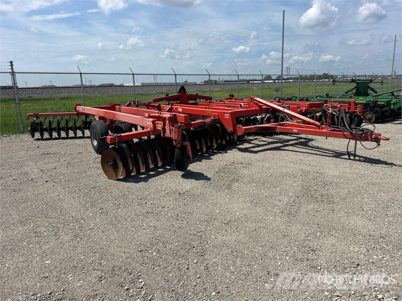 Kuhn Krause 8300 34 ft Offset Vertical Disc Gradas de discos