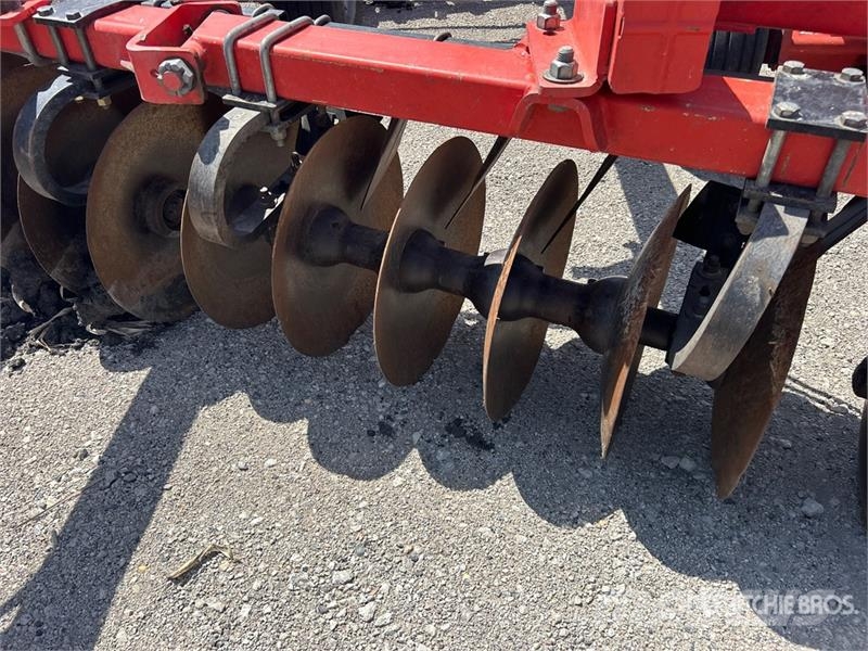 Kuhn Krause 8300 34 ft Offset Vertical Disc Gradas de discos